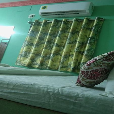 Hotel O Palace Inn Near Acropolis Mall Jādabpur Zewnętrze zdjęcie